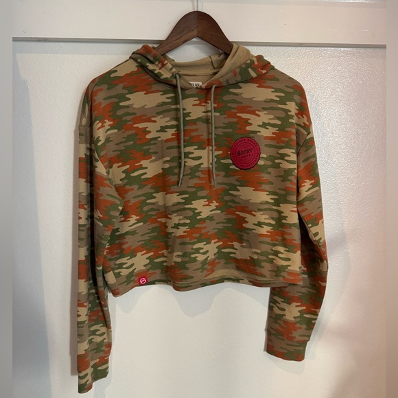 Magellan Outdoors Shiner Beers Camo Cropped Hoodie Women’s Medium Camouflage - Picture 2 of 8